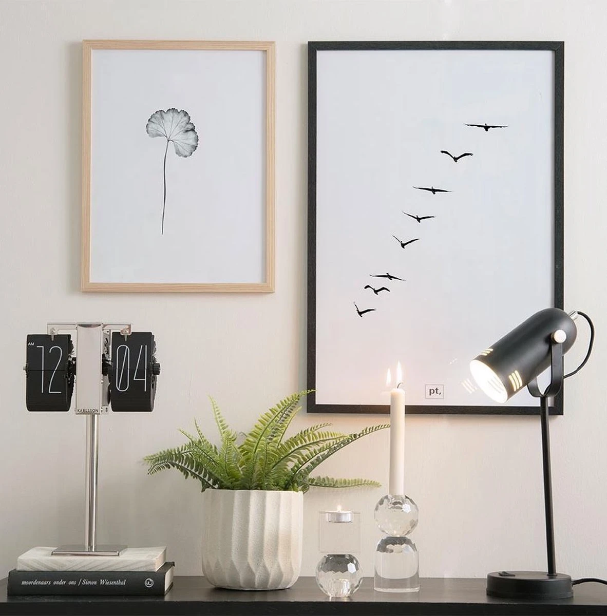 Karlsson Flipklok No Case Mini - Zwart - Chroom Standaard - 20,6x7,5cm - Afbeelding 2