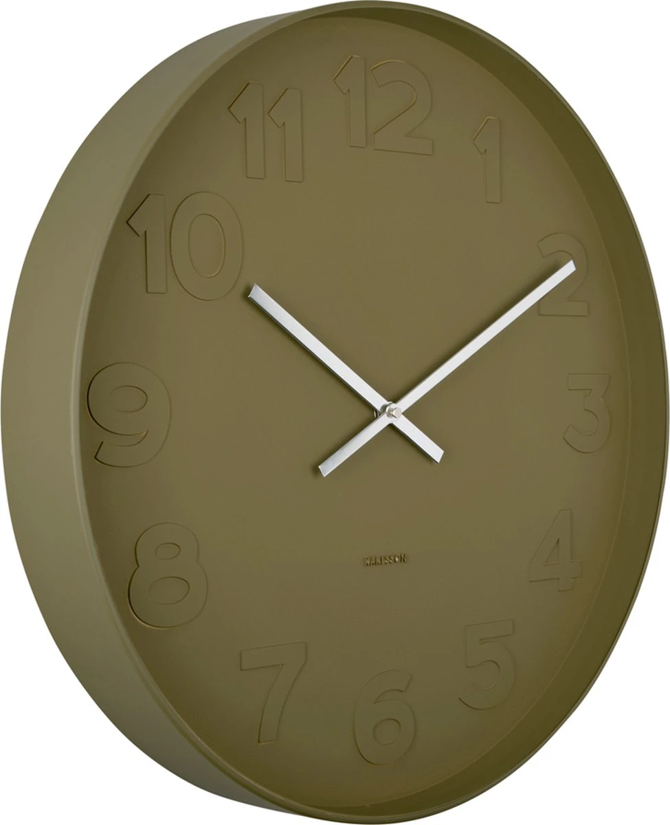 Karlsson Wandklok Mr. Green Nummers - Mosgroen Behuizing - Ø51cm